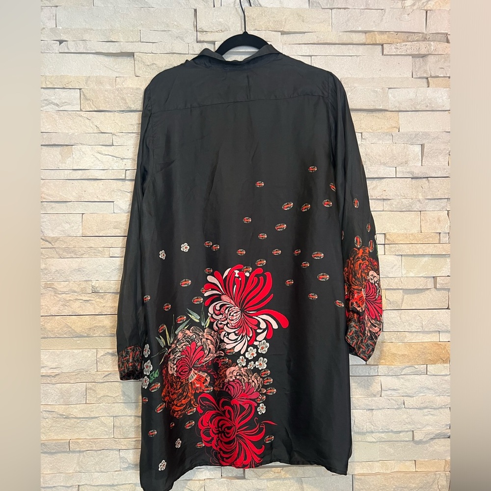 Johnny Was Silk Carro Button Front Floral Print Tunic - Picture 7 of 7